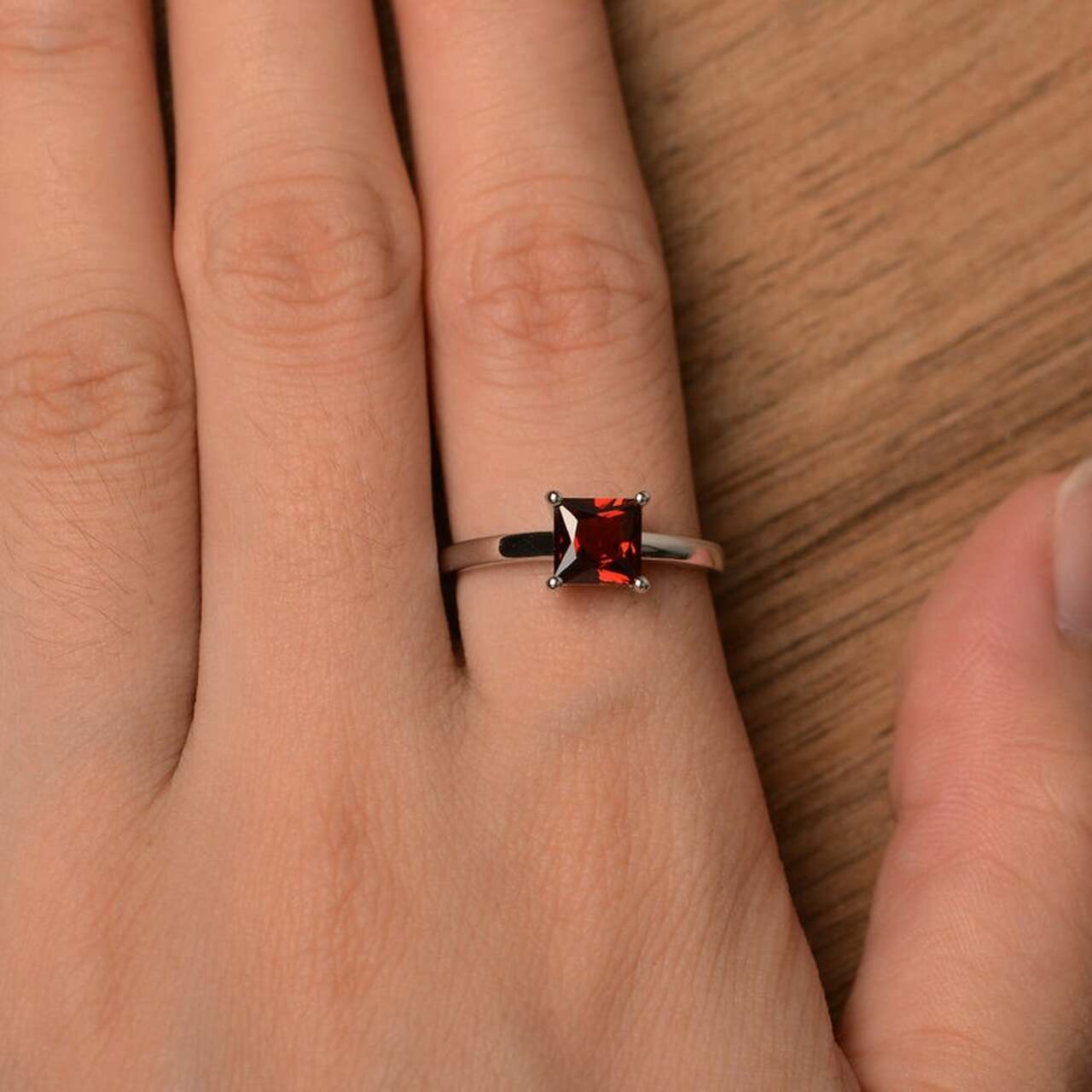 Garnet Solitaire Ring 925 Silver